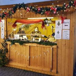 Weihnachtliche Bude.jpg